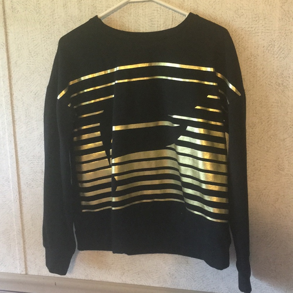 Black and gold crew neck